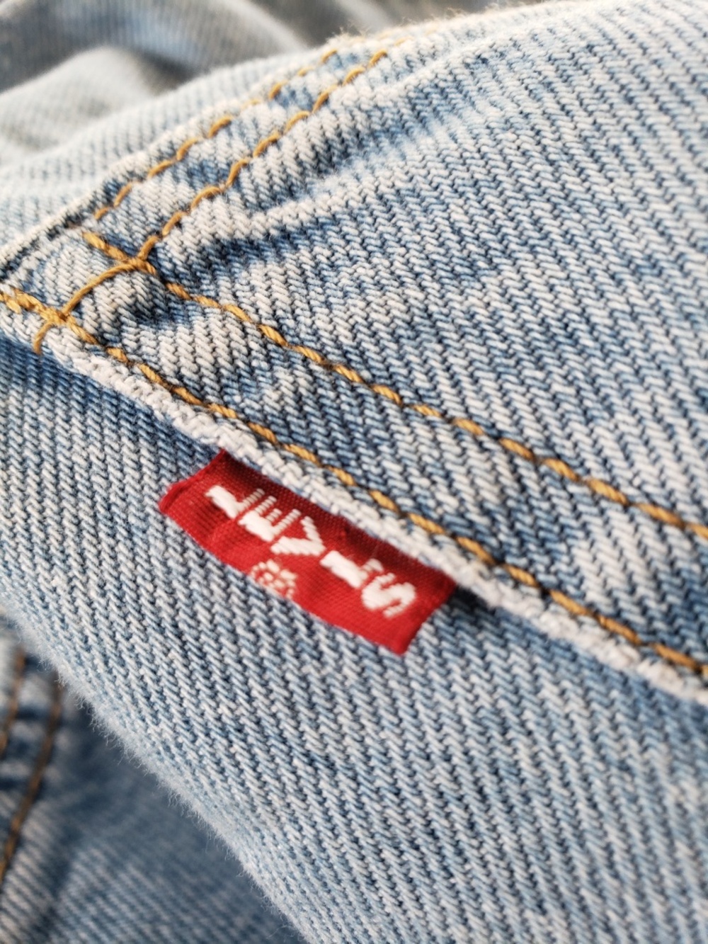The Perfect Levi's Denim Dress Size Small NEW! - Picture 2 of 11